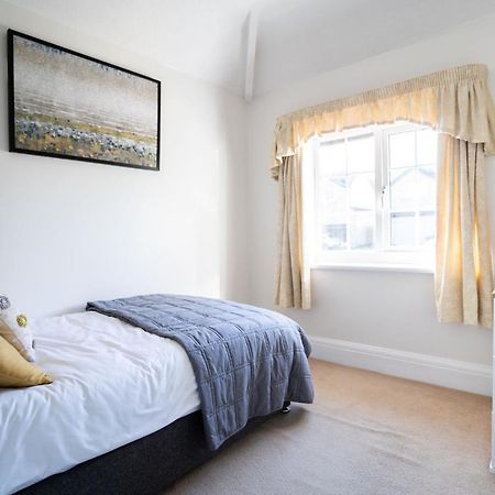 Beautiful Detached Home In Quaint Village Setting Wetherby Ngoại thất bức ảnh
